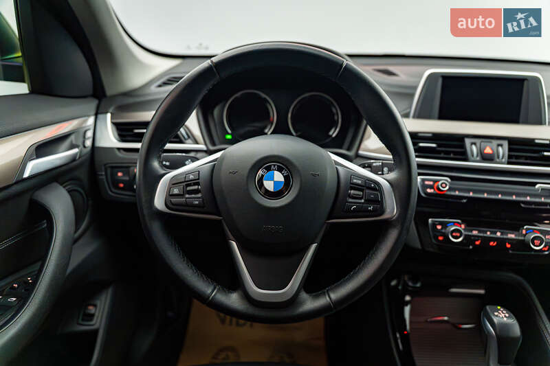 Внедорожник / Кроссовер BMW X1 2020 в Киеве