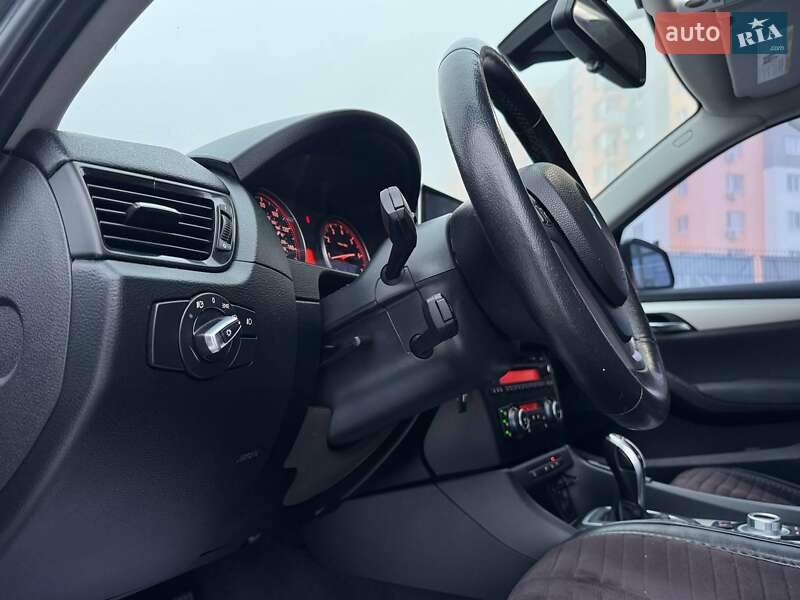 Внедорожник / Кроссовер BMW X1 2013 в Виннице