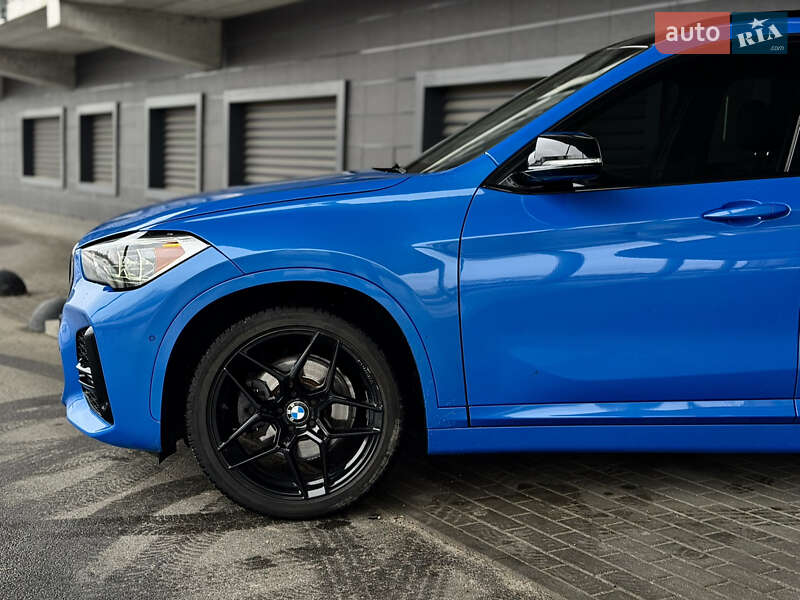 Внедорожник / Кроссовер BMW X1 2021 в Киеве