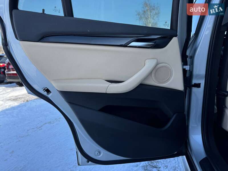 Позашляховик / Кросовер BMW X1 2017 в Рівному