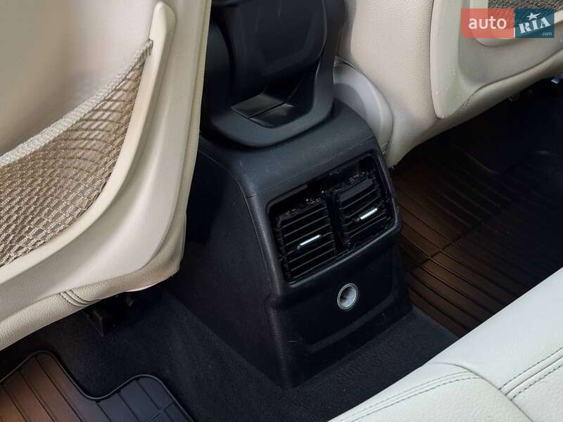 Позашляховик / Кросовер BMW X1 2017 в Рівному