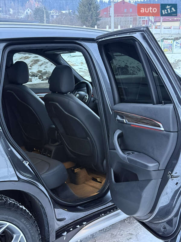 Позашляховик / Кросовер BMW X1 2015 в Львові фото 62 Позашляховик / Кросовер BMW X1 2015 в Львові