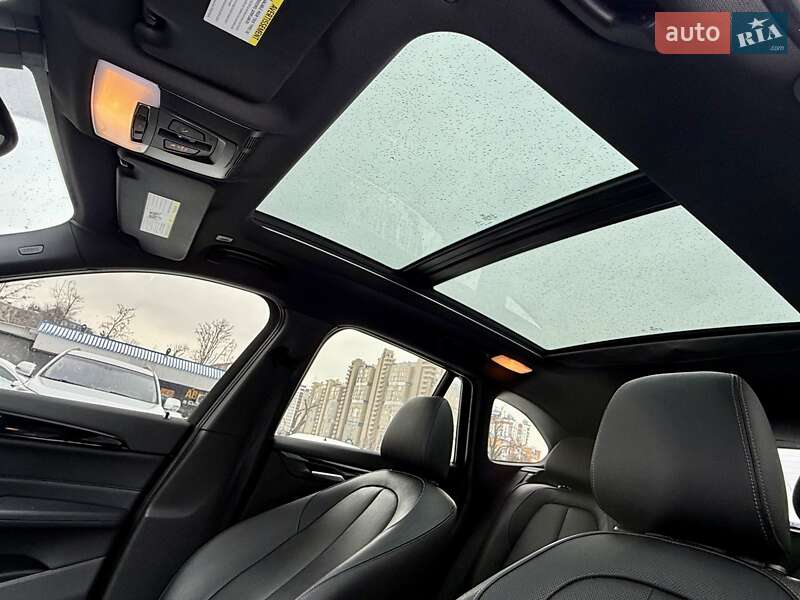 Позашляховик / Кросовер BMW X1 2015 в Харкові