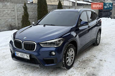 Внедорожник / Кроссовер BMW X1 2015 в Львове