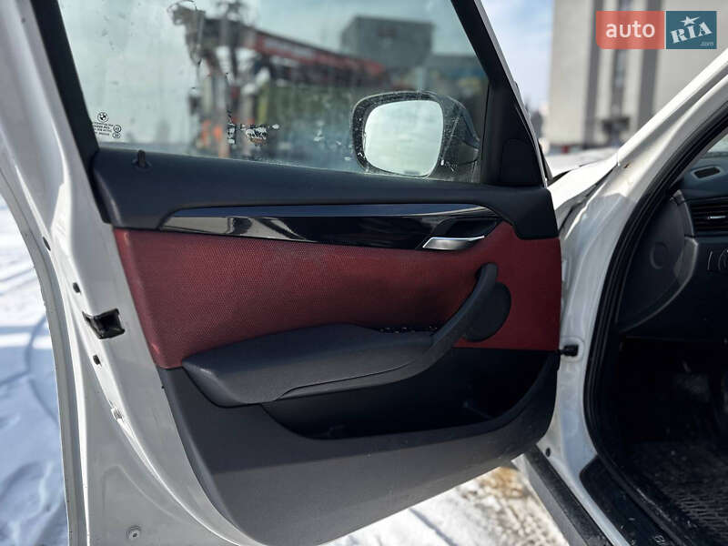 Позашляховик / Кросовер BMW X1 2010 в Львові фото 7 Позашляховик / Кросовер BMW X1 2010 в Львові