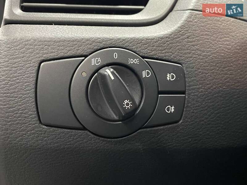 Позашляховик / Кросовер BMW X1 2011 в Києві