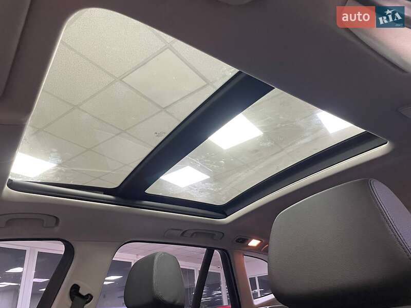 Позашляховик / Кросовер BMW X1 2011 в Києві