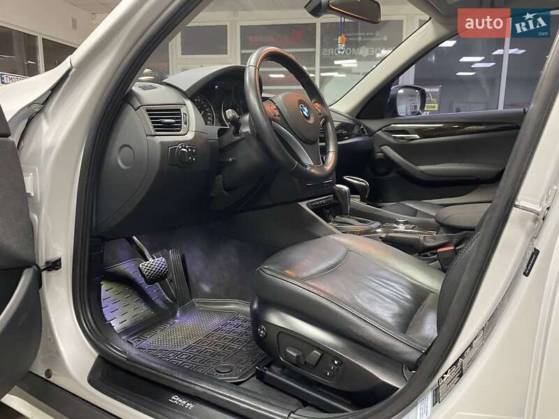 Позашляховик / Кросовер BMW X1 2011 в Києві