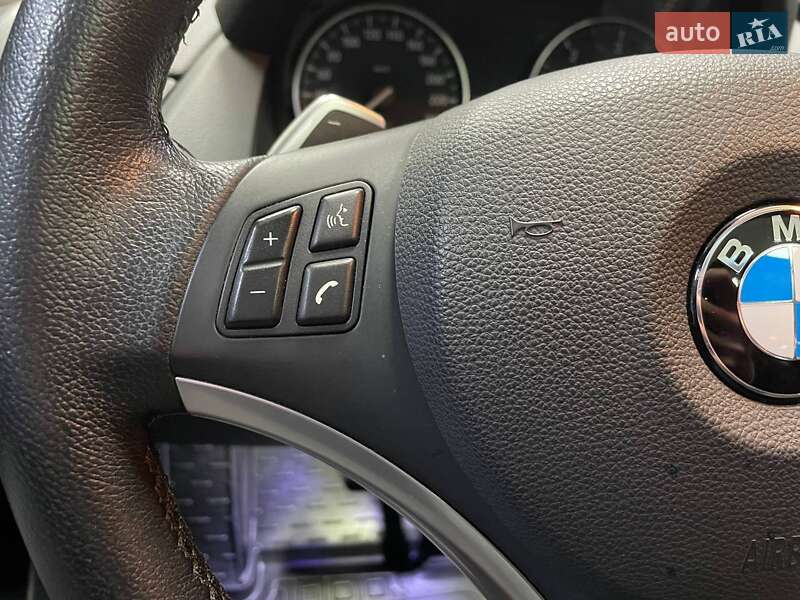 Позашляховик / Кросовер BMW X1 2011 в Києві