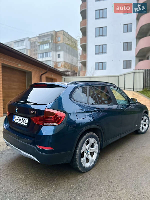 Позашляховик / Кросовер BMW X1 2013 в Чорткові
