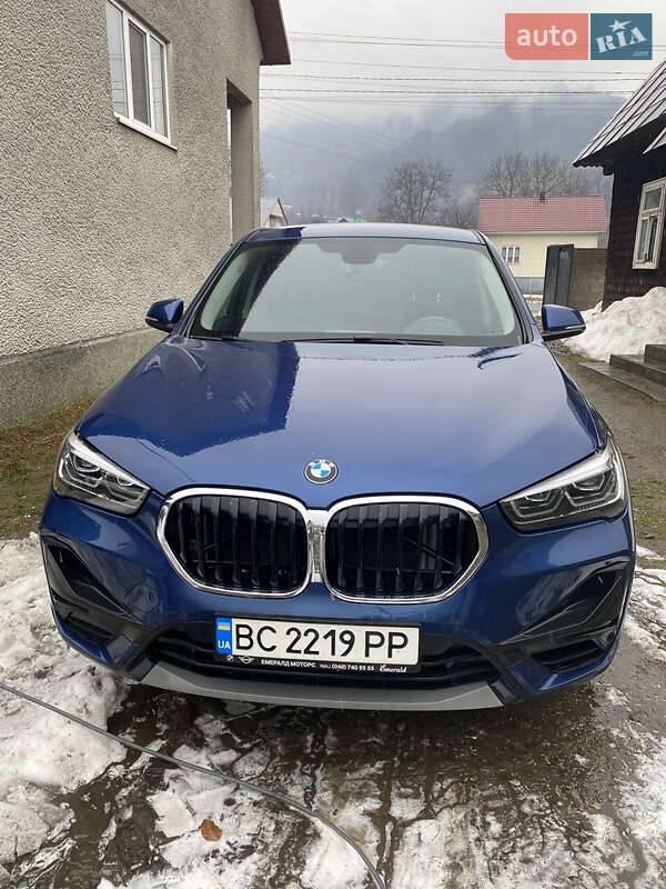 Позашляховик / Кросовер BMW X1 2022 в Тячеві