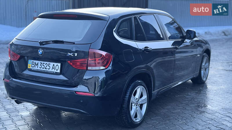 Внедорожник / Кроссовер BMW X1 2011 в Волочиске