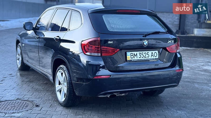 Внедорожник / Кроссовер BMW X1 2011 в Волочиске