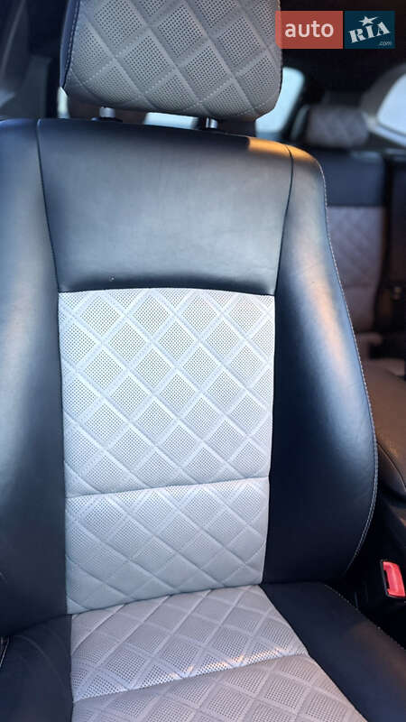 Внедорожник / Кроссовер BMW X1 2011 в Волочиске