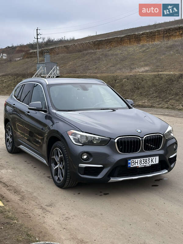 Внедорожник / Кроссовер BMW X1 2016 в Одессе фото 3 Внедорожник / Кроссовер BMW X1 2016 в Одессе