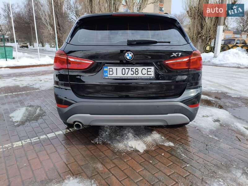 Позашляховик / Кросовер BMW X1 2015 в Прилуках
