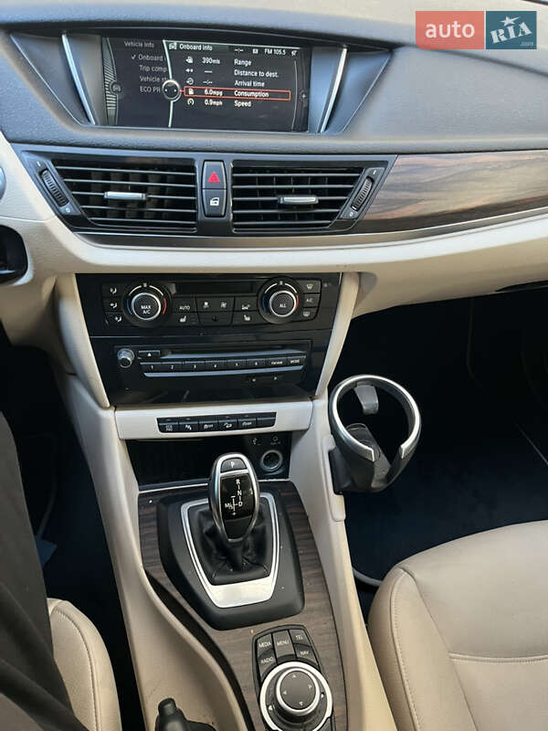 Позашляховик / Кросовер BMW X1 2015 в Рівному