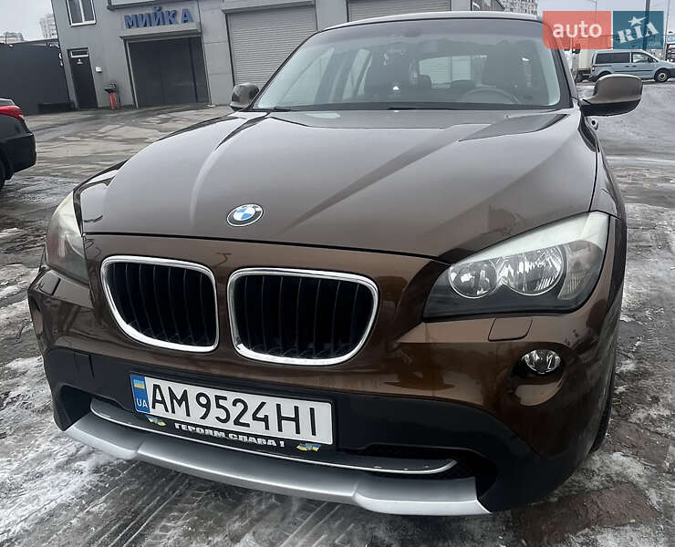 BMW X1 2011