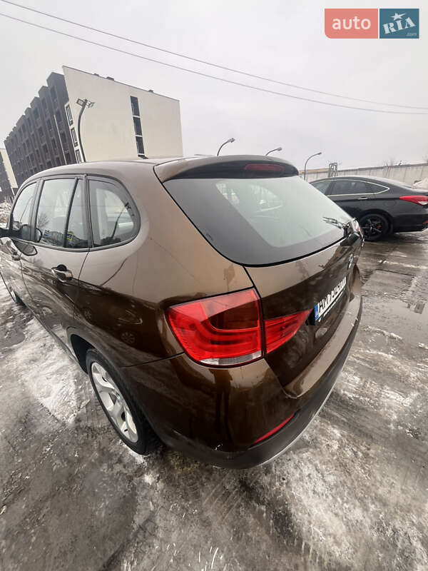 Позашляховик / Кросовер BMW X1 2011 в Києві