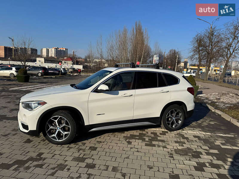 Внедорожник / Кроссовер BMW X1 2016 в Хмельницком