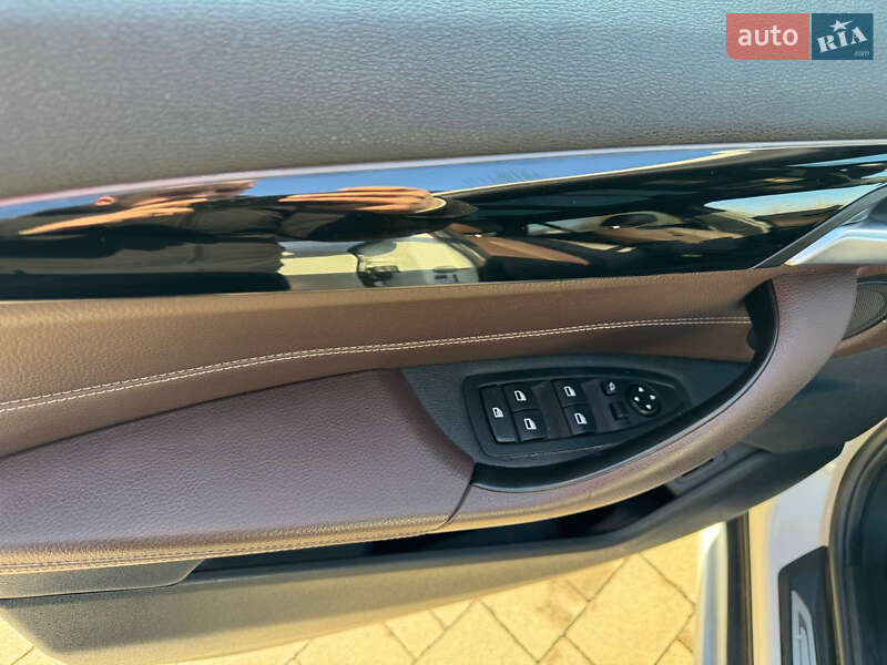 Внедорожник / Кроссовер BMW X1 2016 в Хмельницком