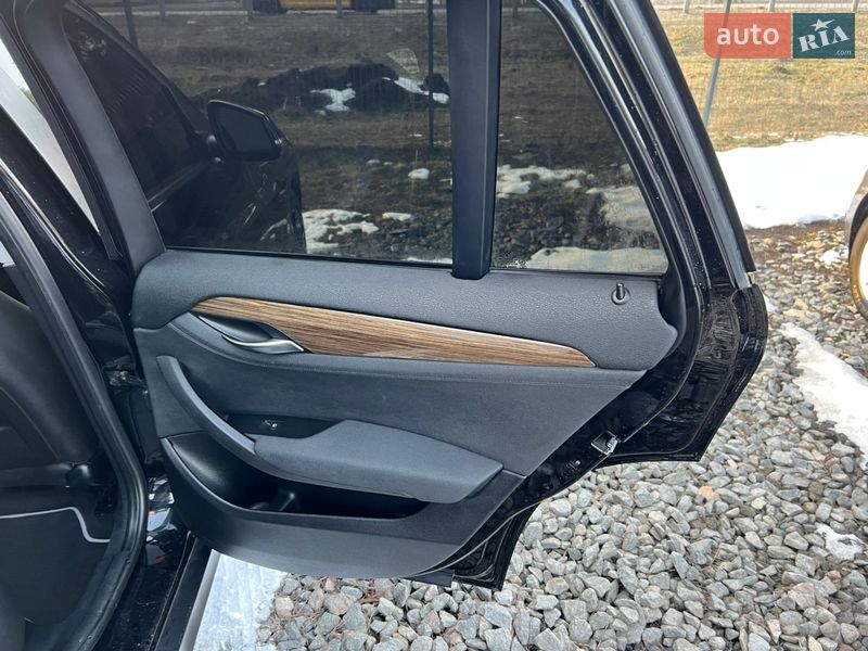 Внедорожник / Кроссовер BMW X1 2012 в Бродах