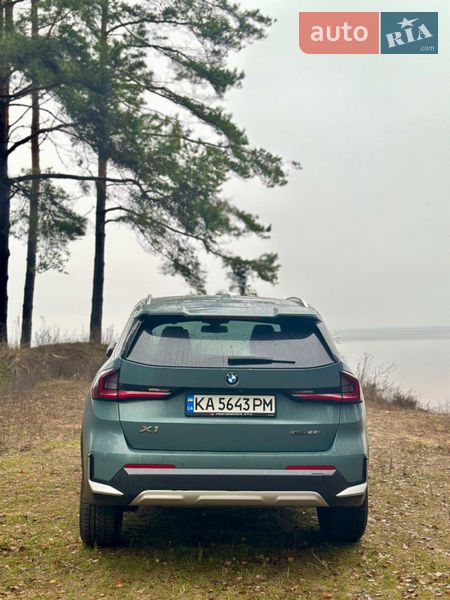 Внедорожник / Кроссовер BMW X1 2023 в Киеве