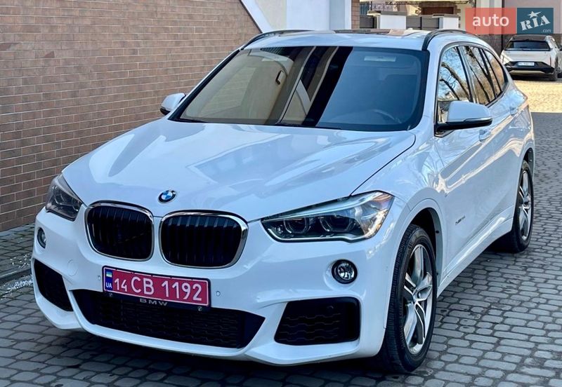 Внедорожник / Кроссовер BMW X1 2016 в Львове