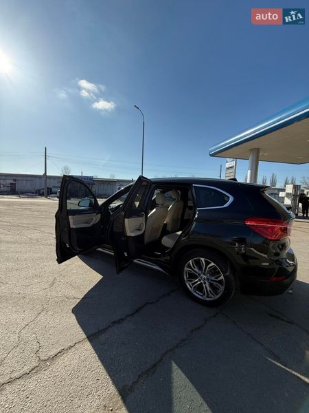 Внедорожник / Кроссовер BMW X1 2017 в Кременчуге