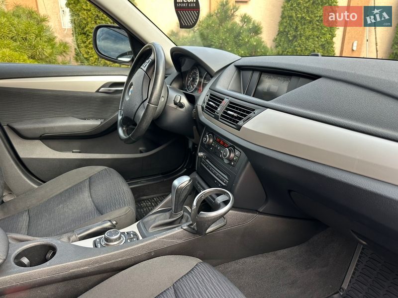 Внедорожник / Кроссовер BMW X1 2011 в Мукачево