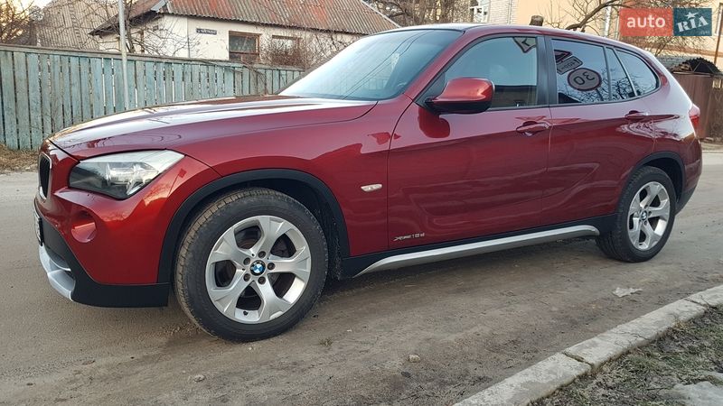 Внедорожник / Кроссовер BMW X1 2010 в Киеве
