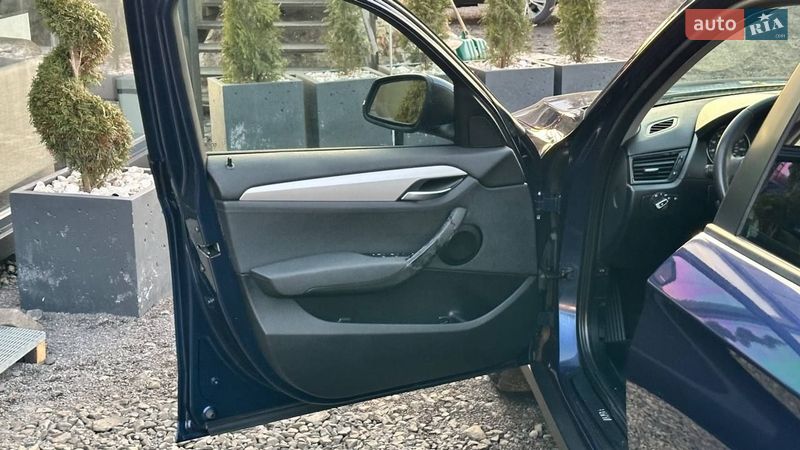 Внедорожник / Кроссовер BMW X1 2013 в Луцке