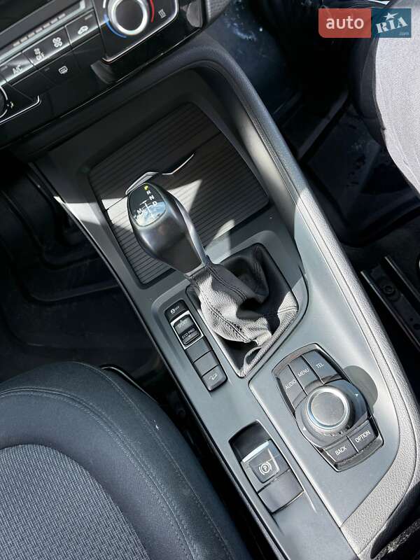 Позашляховик / Кросовер BMW X1 2016 в Києві