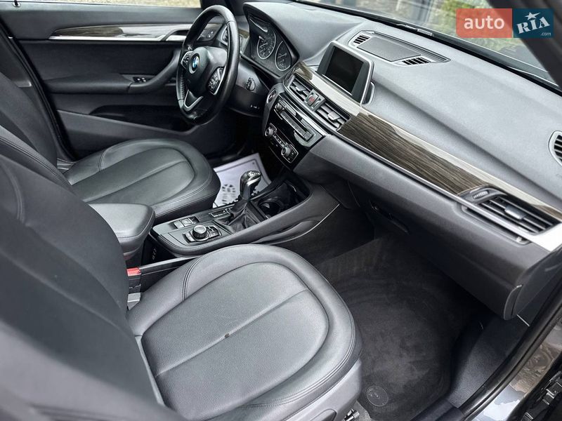 Внедорожник / Кроссовер BMW X1 2016 в Львове