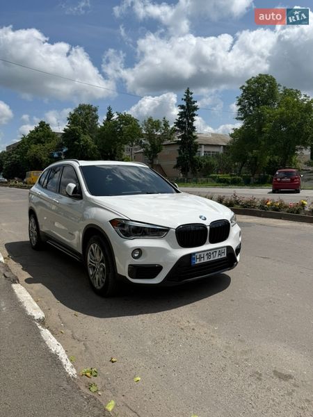Внедорожник / Кроссовер BMW X1 2017 в Подольске