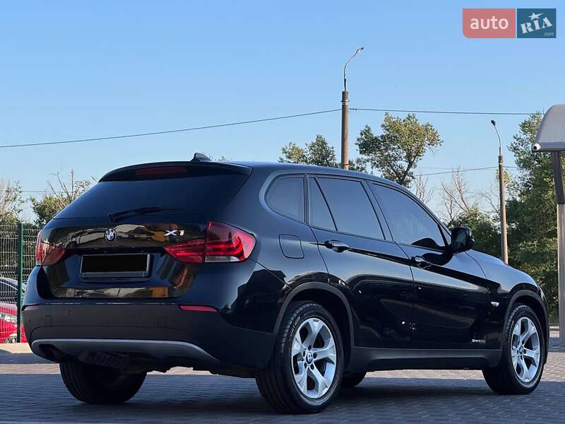 Внедорожник / Кроссовер BMW X1 2010 в Запорожье