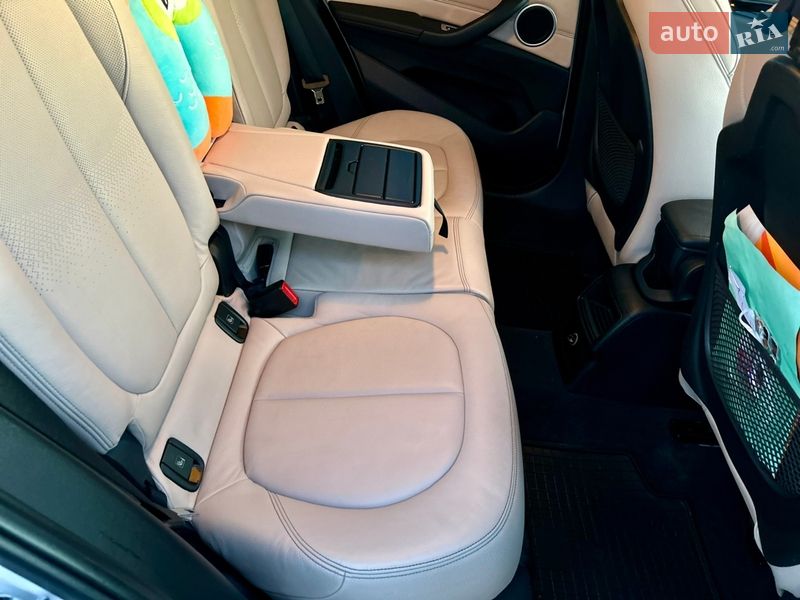 Внедорожник / Кроссовер BMW X1 2017 в Одессе