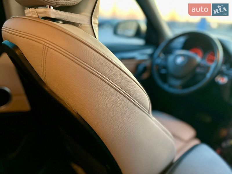 Внедорожник / Кроссовер BMW X1 2017 в Одессе