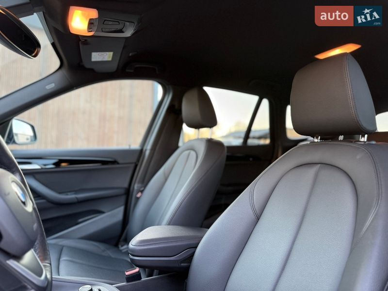 Внедорожник / Кроссовер BMW X1 2022 в Киеве