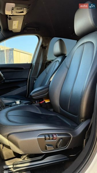 Внедорожник / Кроссовер BMW X1 2015 в Одессе
