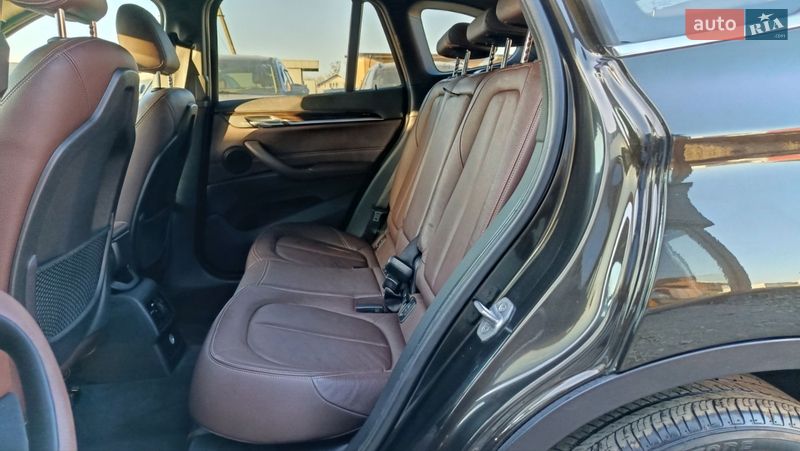 Внедорожник / Кроссовер BMW X1 2015 в Луцке