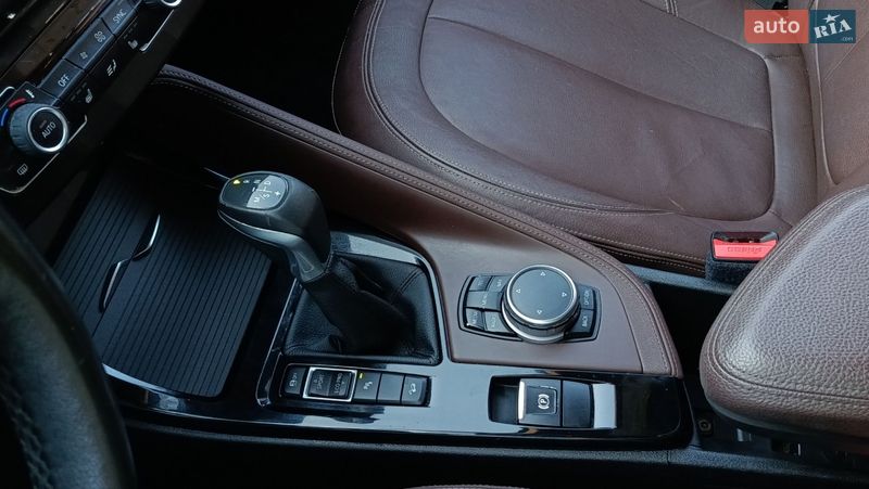 Внедорожник / Кроссовер BMW X1 2015 в Луцке