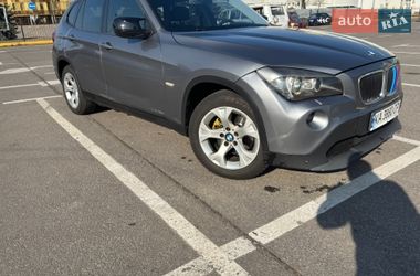 Позашляховик / Кросовер BMW X1 2012 в Києві