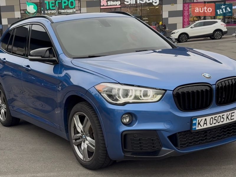 Внедорожник / Кроссовер BMW X1 2016 в Киеве