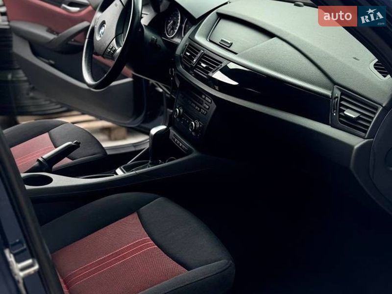 Внедорожник / Кроссовер BMW X1 2010 в Одессе