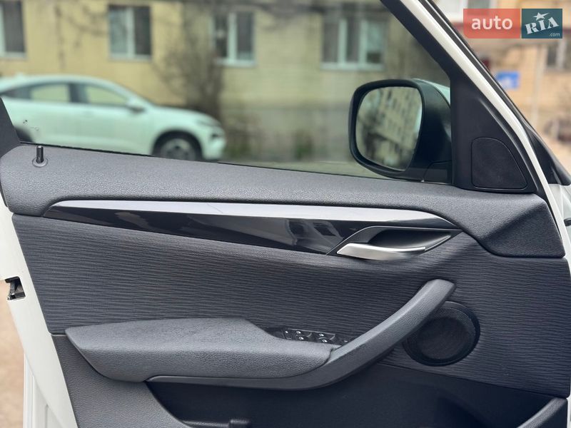 Внедорожник / Кроссовер BMW X1 2011 в Виннице