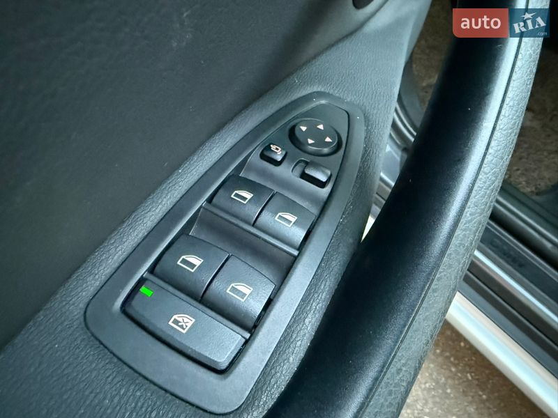 Внедорожник / Кроссовер BMW X1 2019 в Киеве