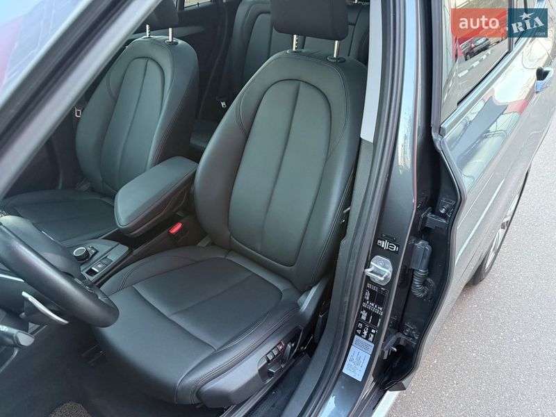 Внедорожник / Кроссовер BMW X1 2019 в Киеве