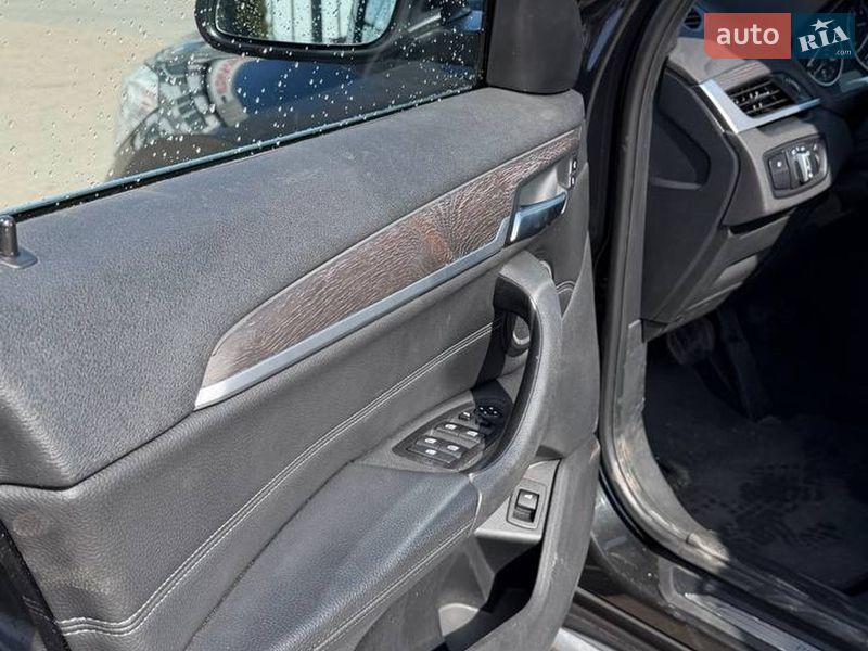 Внедорожник / Кроссовер BMW X1 2016 в Сарнах