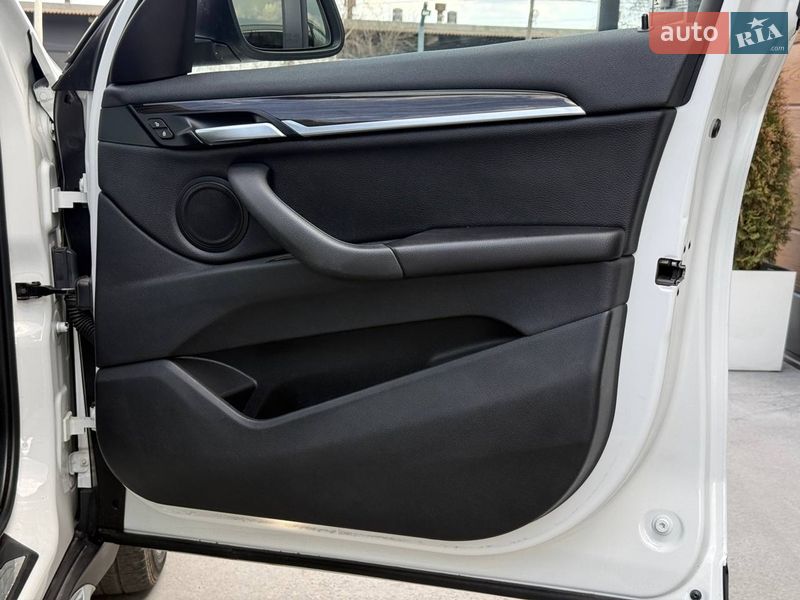 Позашляховик / Кросовер BMW X1 2017 в Рівному